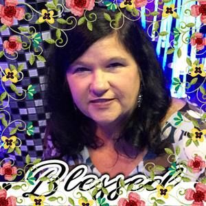 Meet your Posher, Vickie